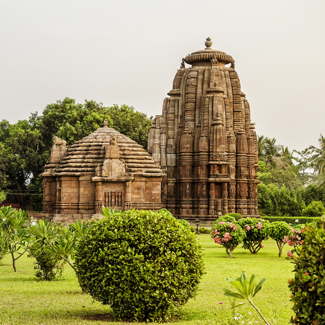 Exploring Hampi's Ruins